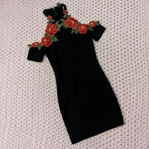 Floral Applique Bodycon Dress 🖤